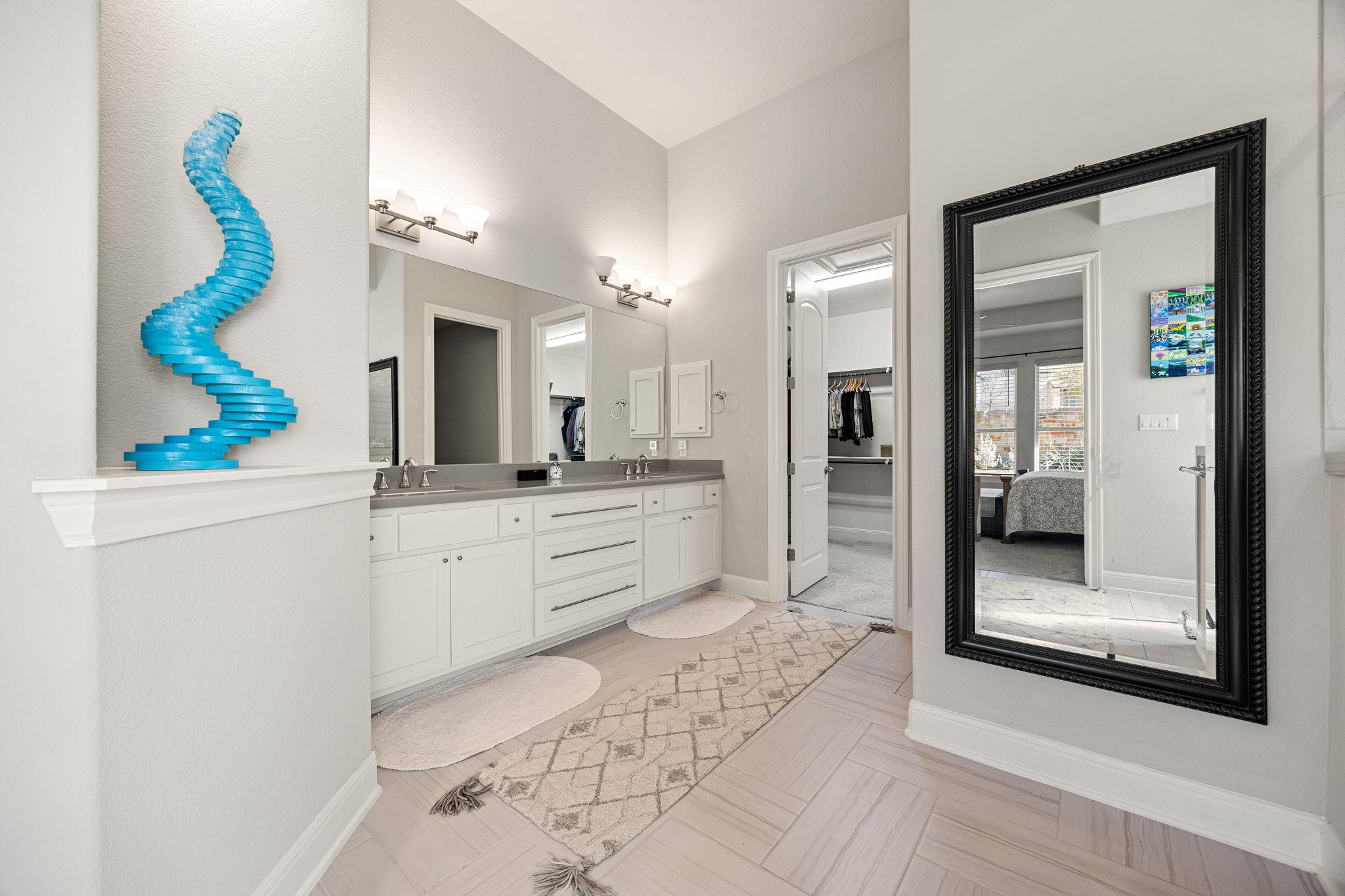 1533 Ferrari Dr, Leander, TX 78641