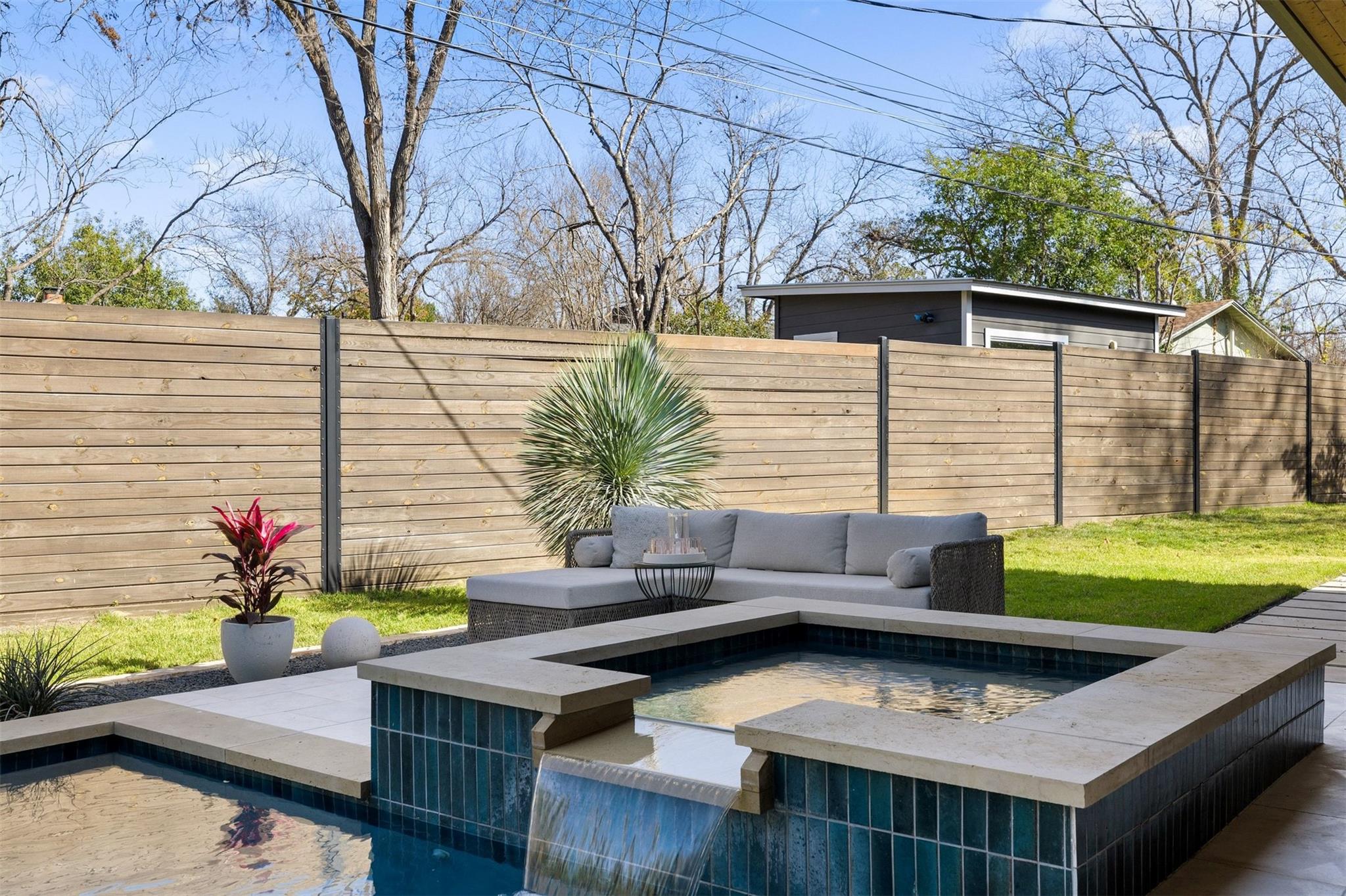 5608 Shady Oak Ct, Austin, TX 78756