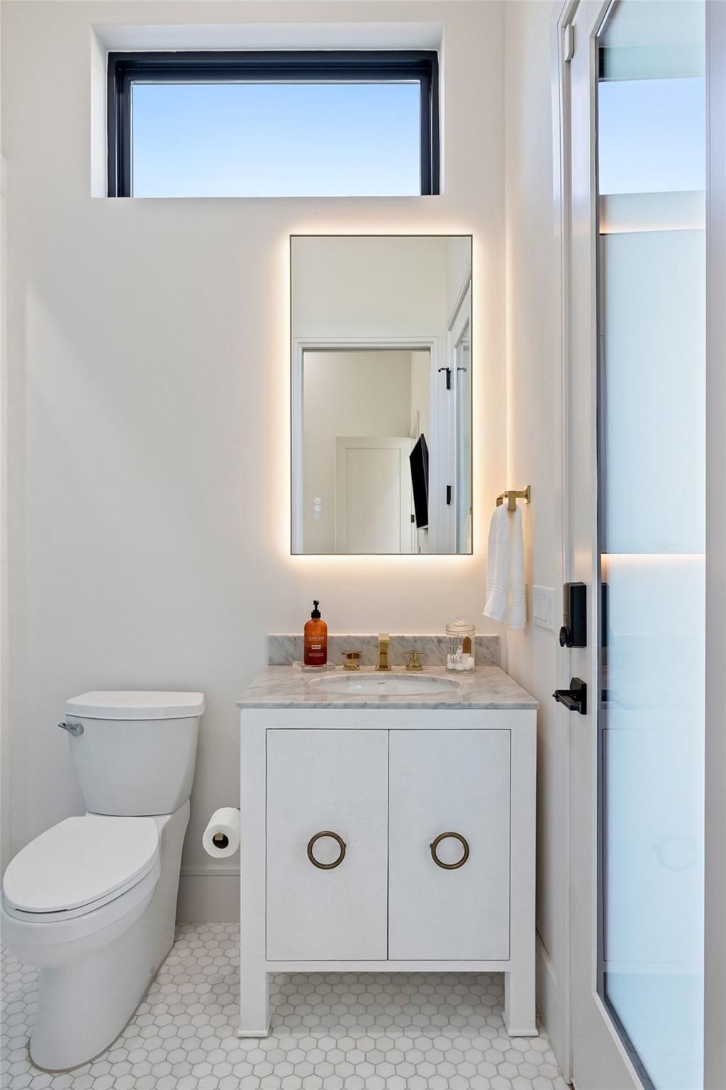 5608 Shady Oak Ct, Austin, TX 78756