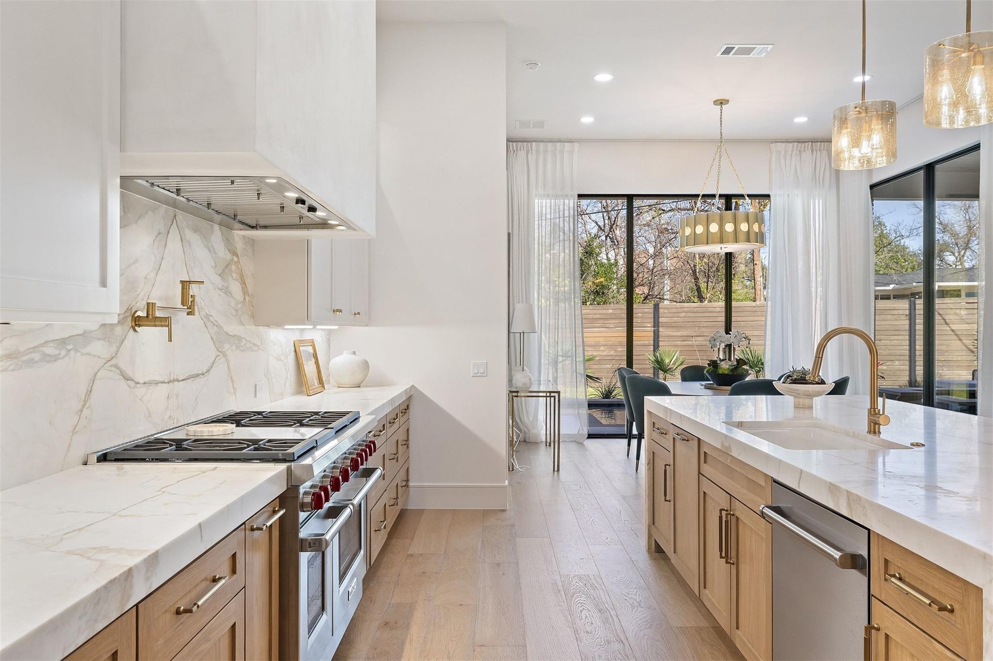 5608 Shady Oak Ct, Austin, TX 78756