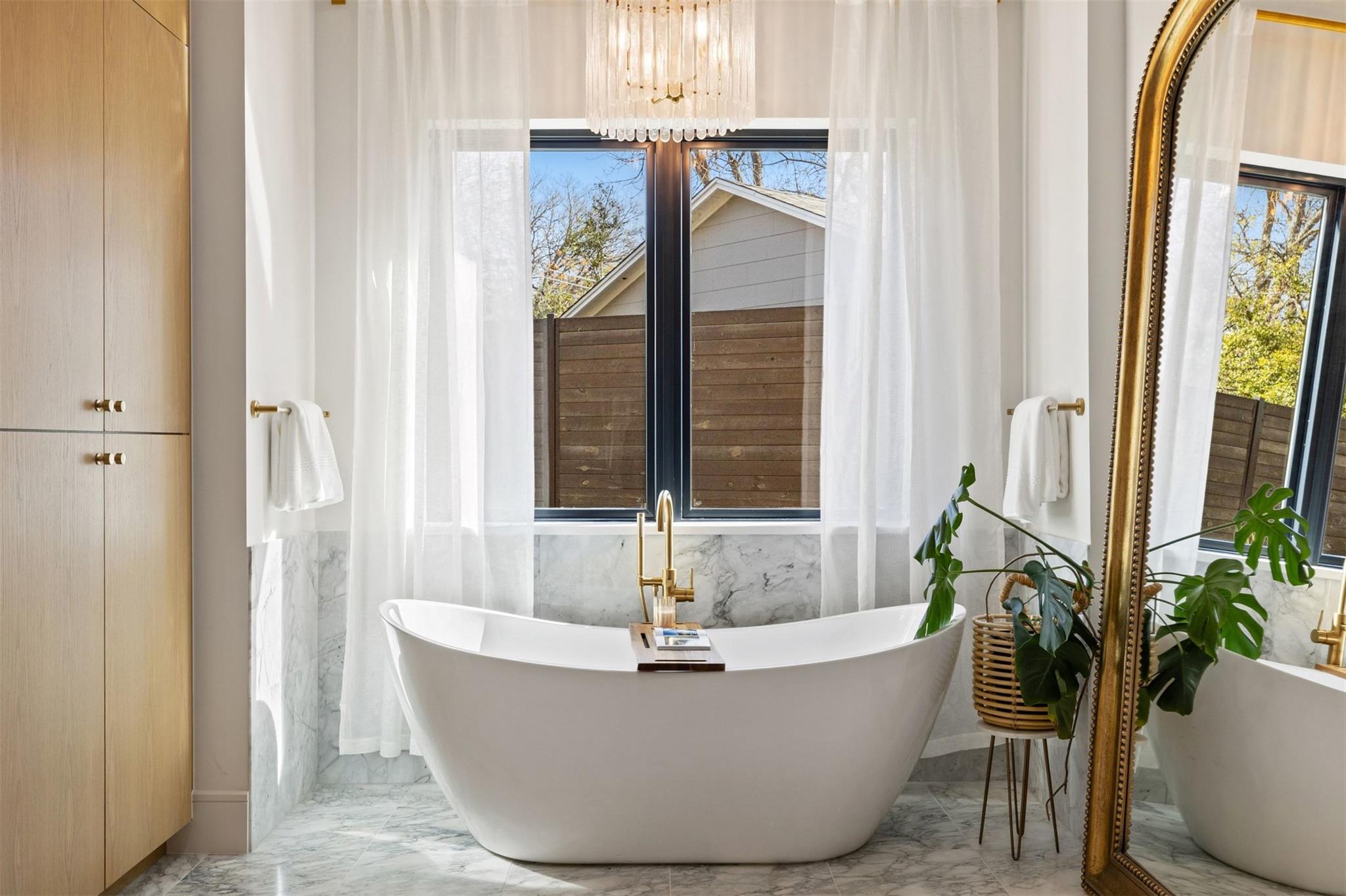 5608 Shady Oak Ct, Austin, TX 78756