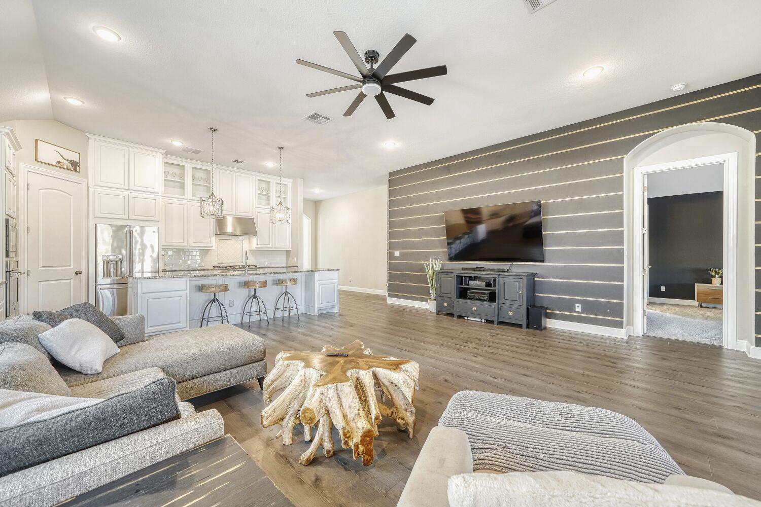 1820 Ficuzza Way, Leander, TX 78641