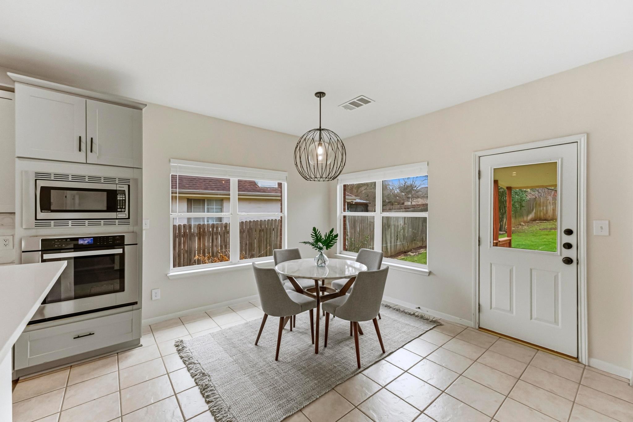 11200 Savin Hill Ln, Austin, TX 78739