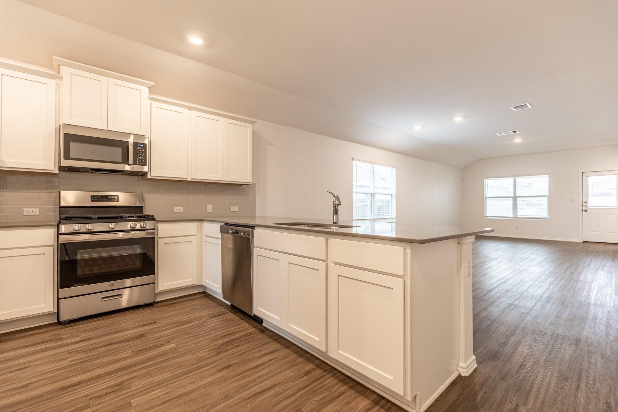 175 Silver Springs Bnd, Kyle, TX 78640