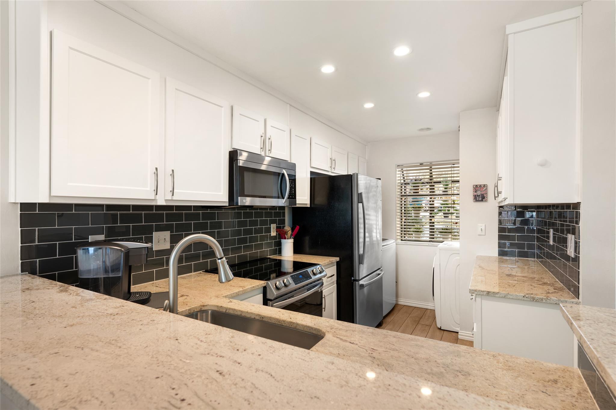 7122 Wood Hollow Dr # 47, Austin, TX 78731