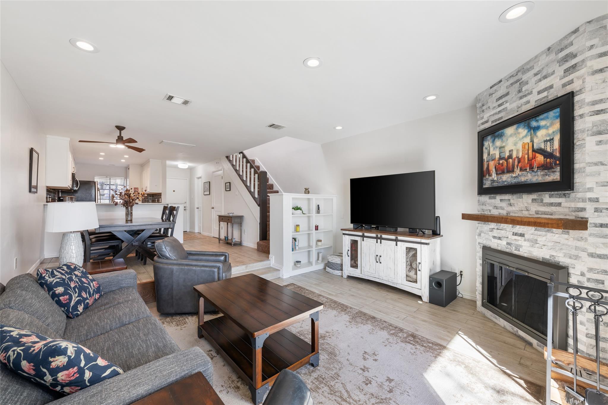 7122 Wood Hollow Dr # 47, Austin, TX 78731