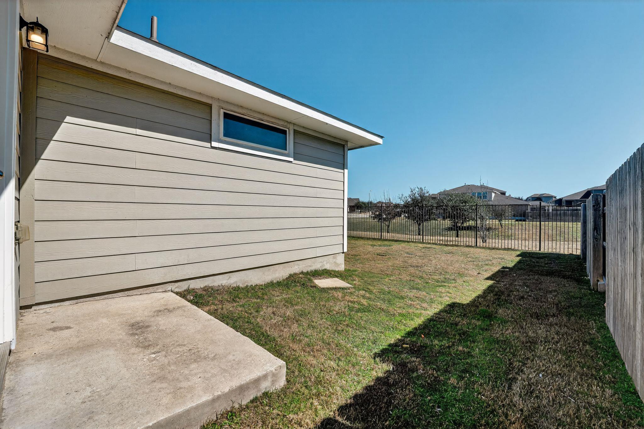 5865 Urbano Bnd, Round Rock, TX 78665