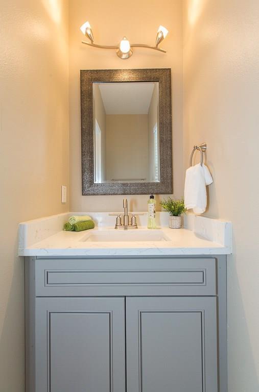 1700 Perez St # B, Austin, TX 78721