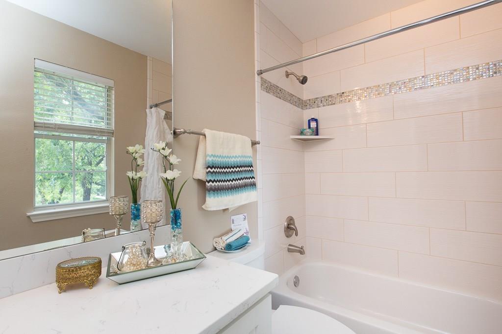 1700 Perez St # B, Austin, TX 78721