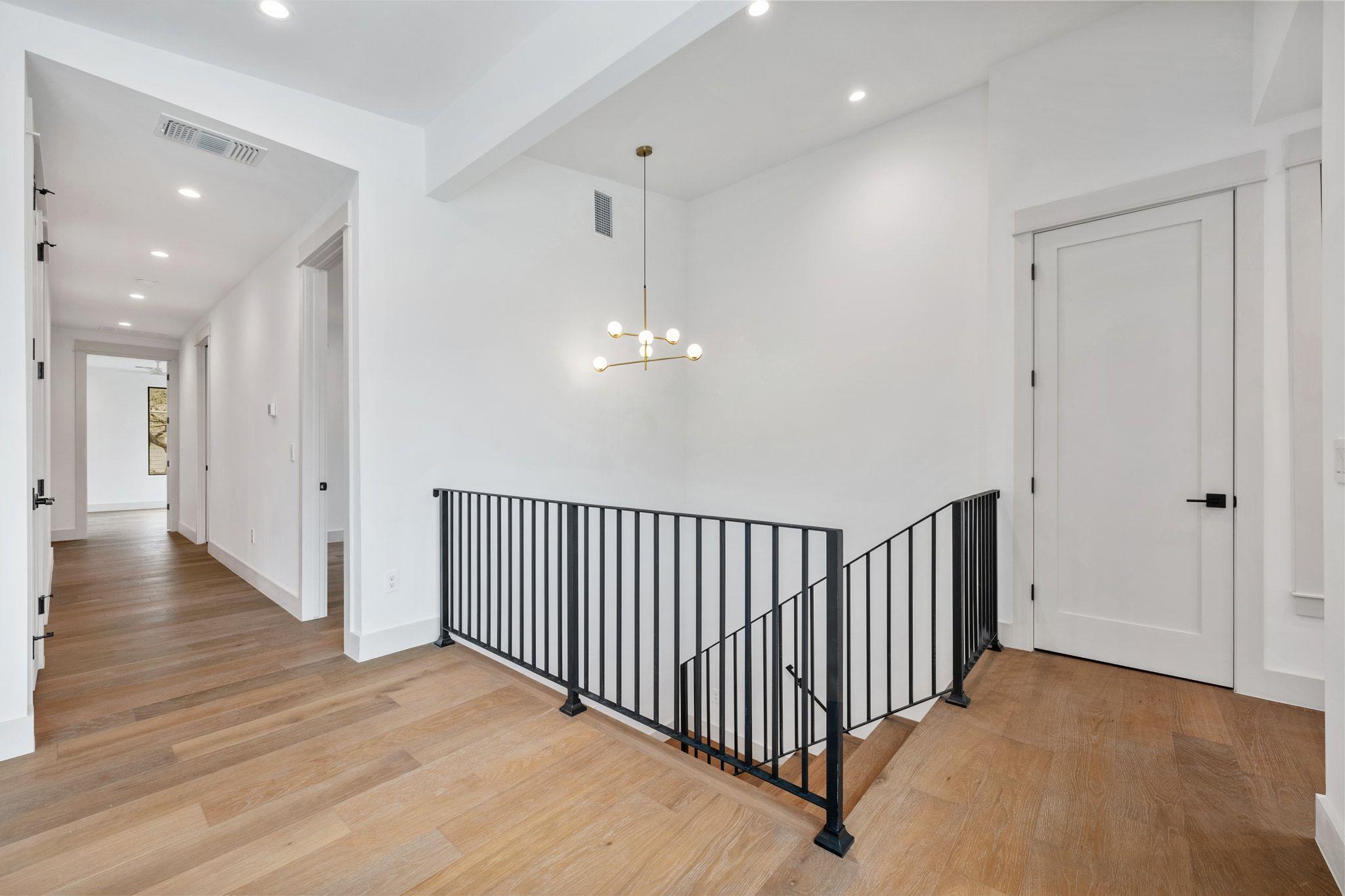 4216 Deepwoods Dr, Austin, TX 78731