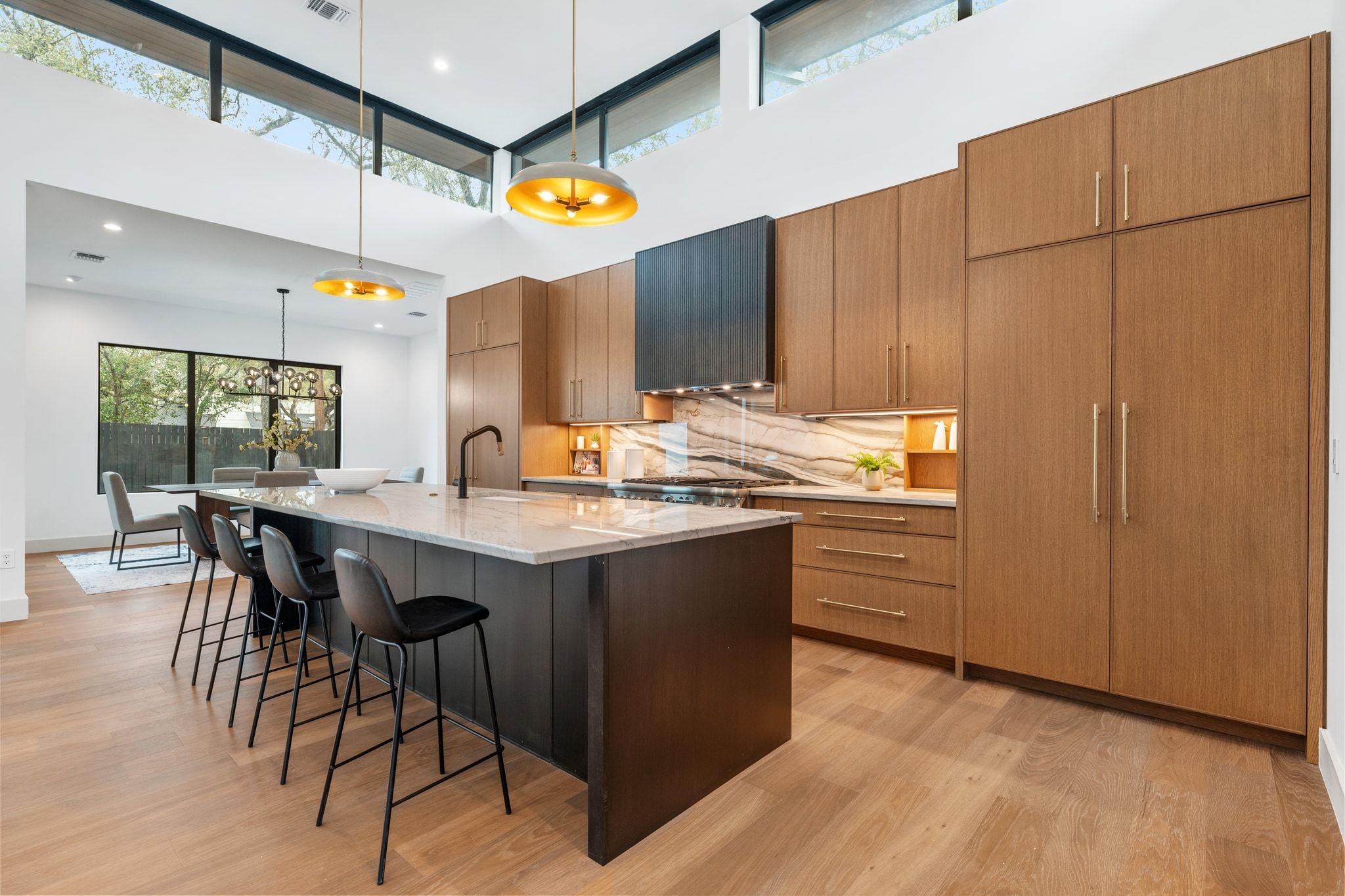 4216 Deepwoods Dr, Austin, TX 78731