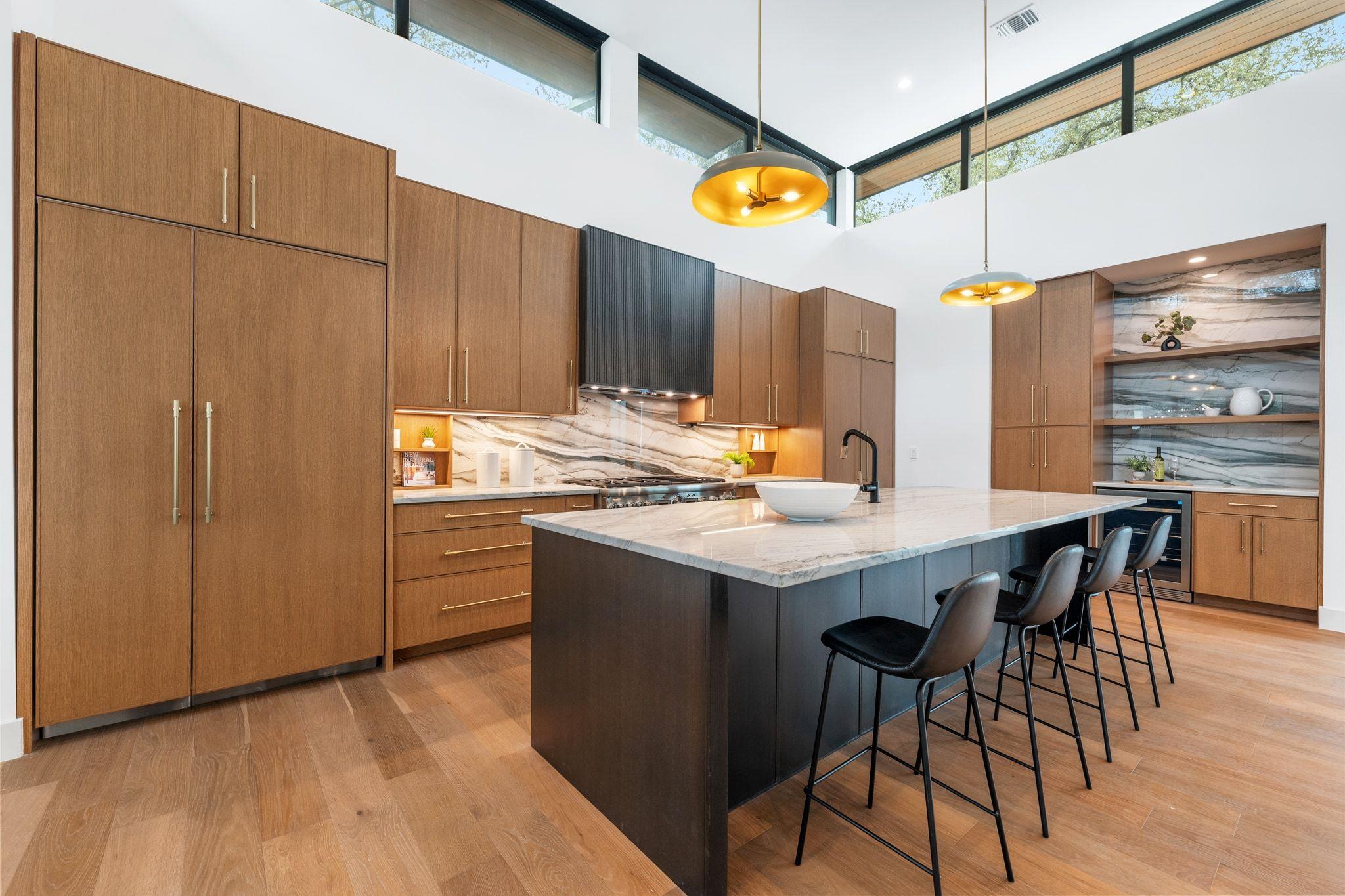 4216 Deepwoods Dr, Austin, TX 78731