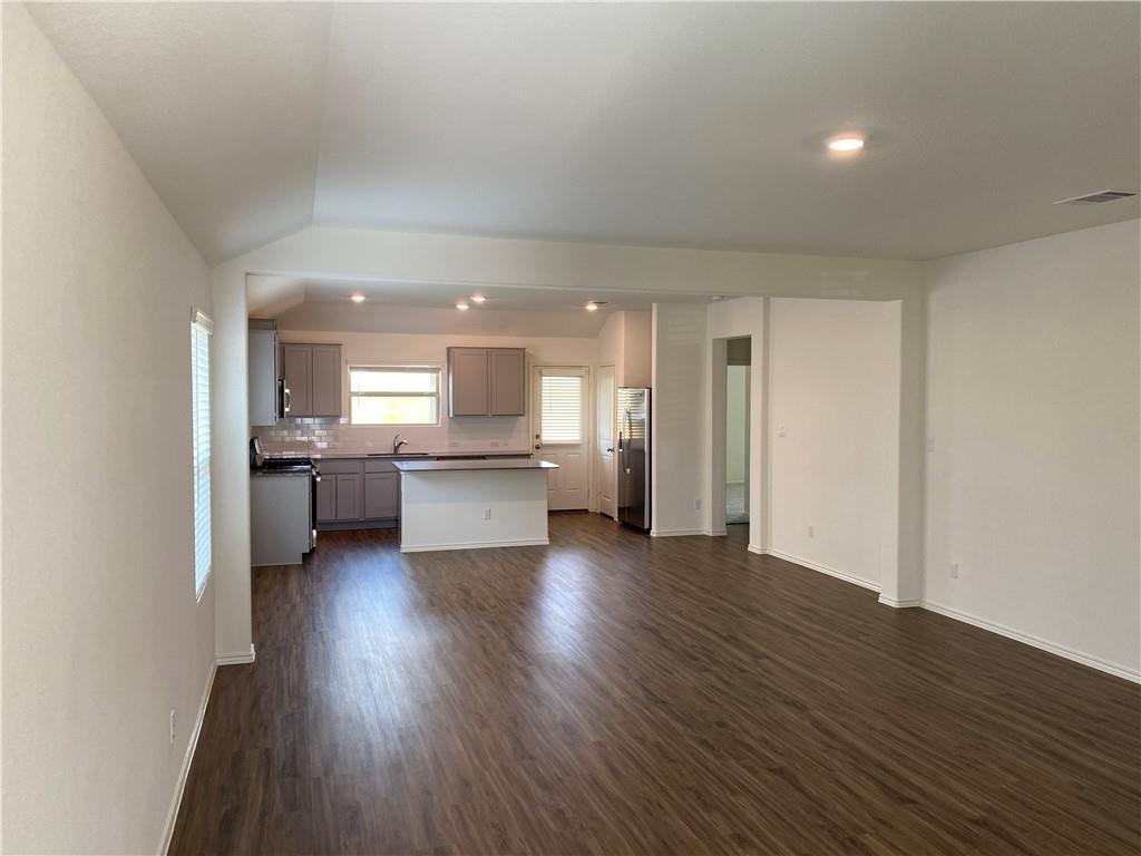 128 Calomel Trl, Buda, TX 78610