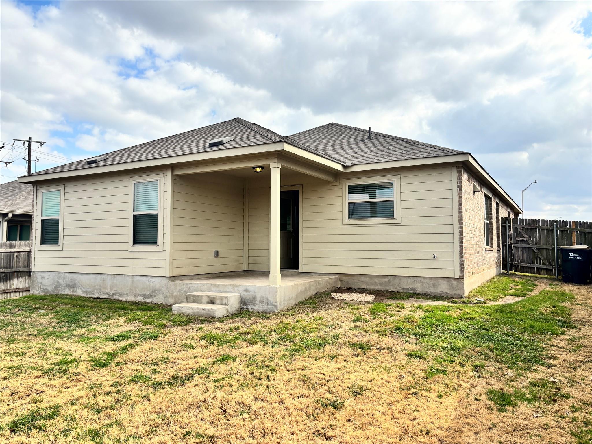 128 Calomel Trl, Buda, TX 78610