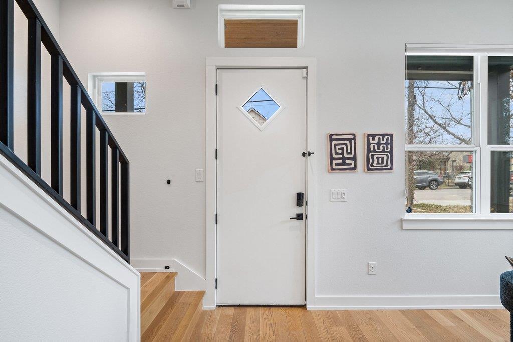 928 E 53rd 1/2 St # 1, Austin, TX 78751