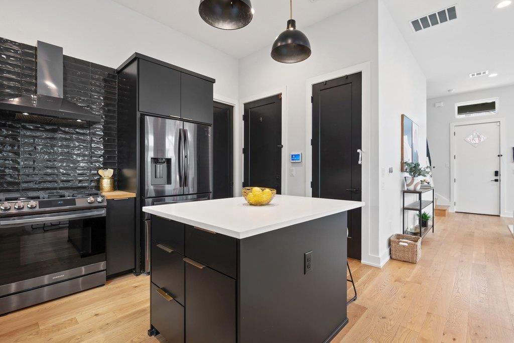 928 E 53rd 1/2 St # 1, Austin, TX 78751