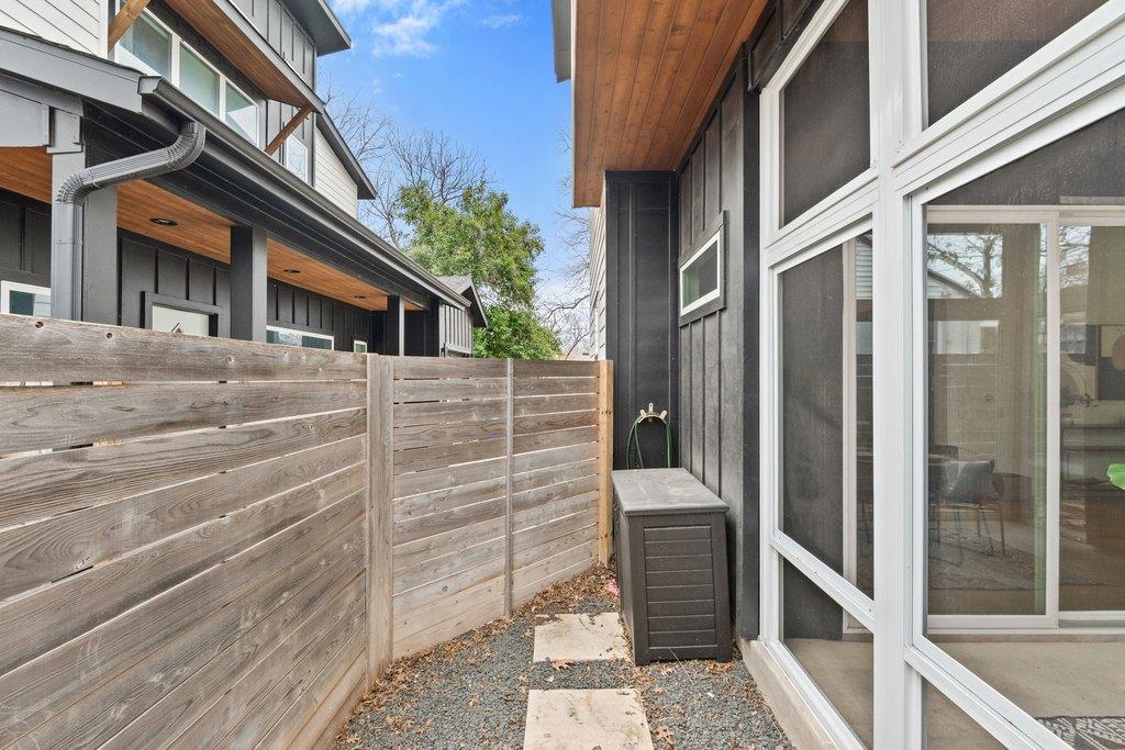 928 E 53rd 1/2 St # 1, Austin, TX 78751