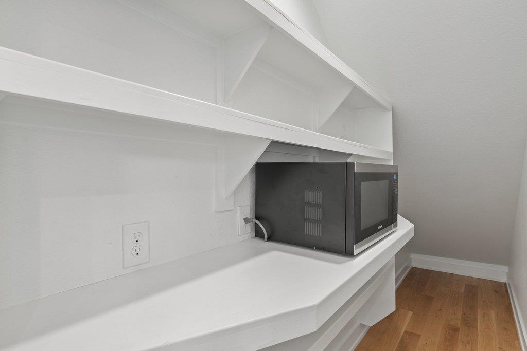 928 E 53rd 1/2 St # 1, Austin, TX 78751