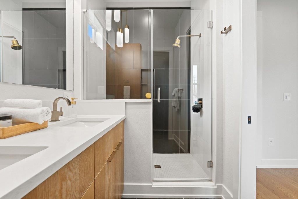 928 E 53rd 1/2 St # 1, Austin, TX 78751