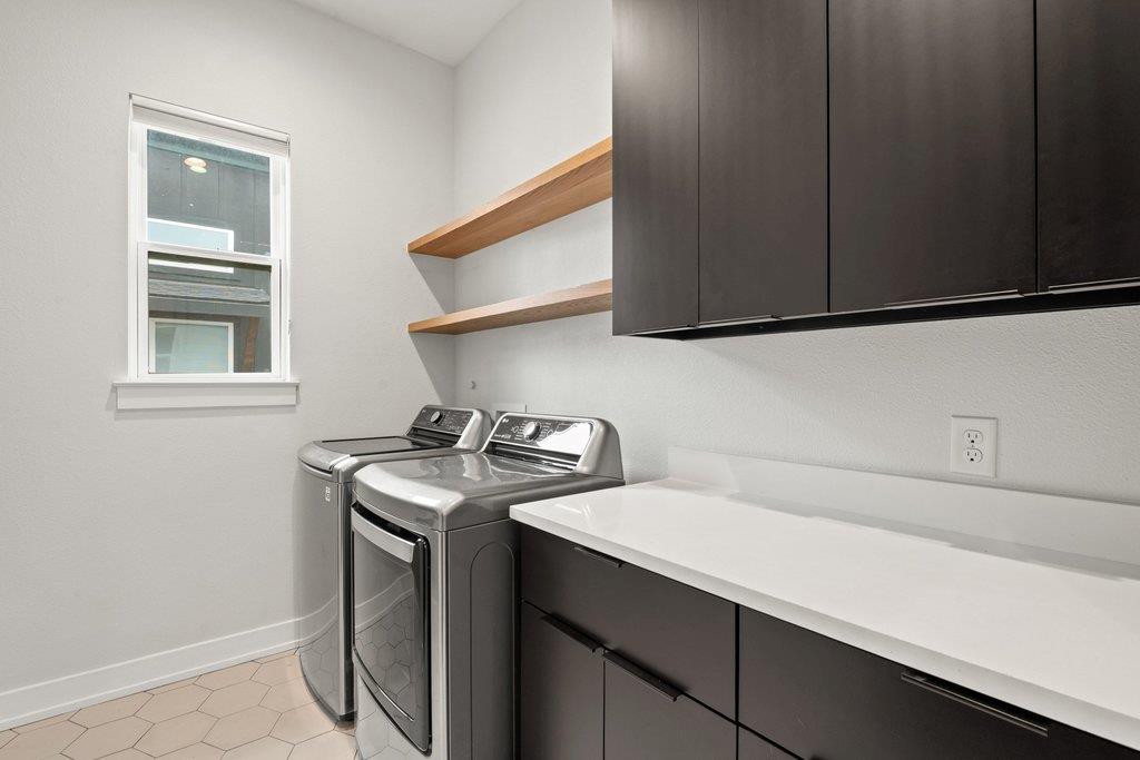 928 E 53rd 1/2 St # 1, Austin, TX 78751