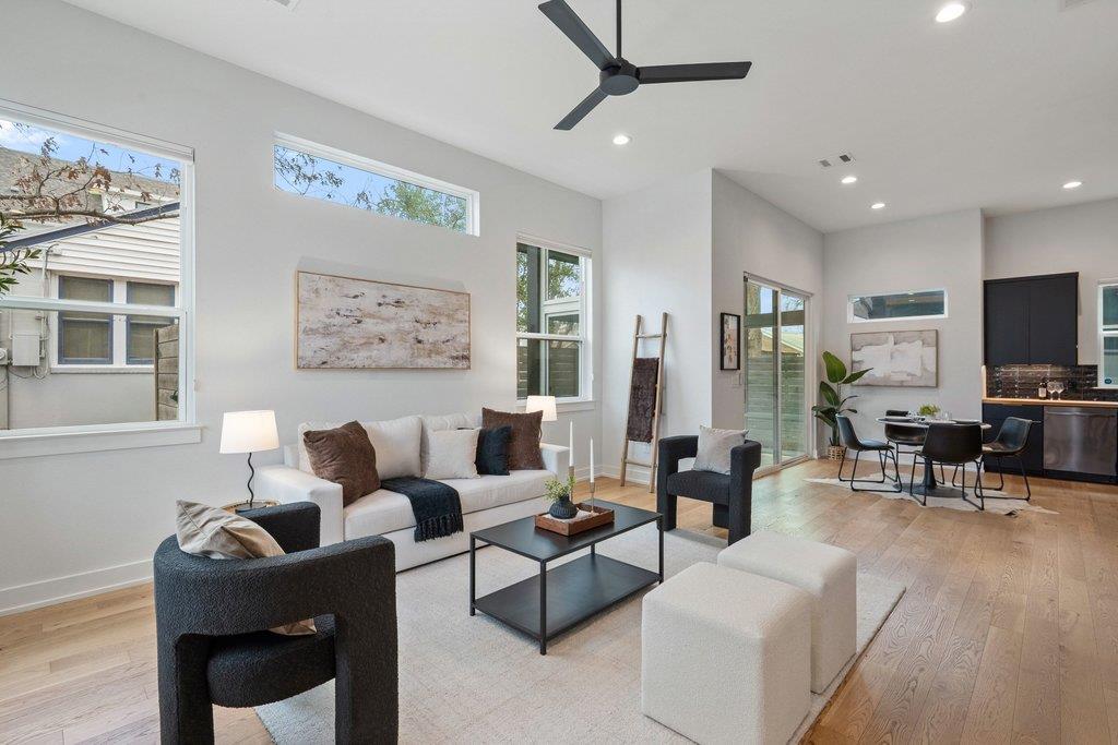 928 E 53rd 1/2 St # 1, Austin, TX 78751