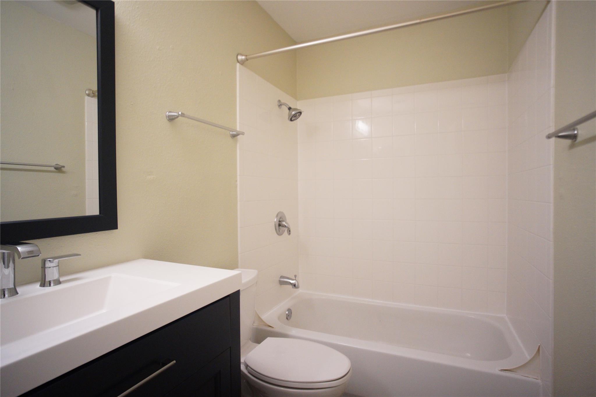 12725 Dakota Ln # B, Austin, TX 78729