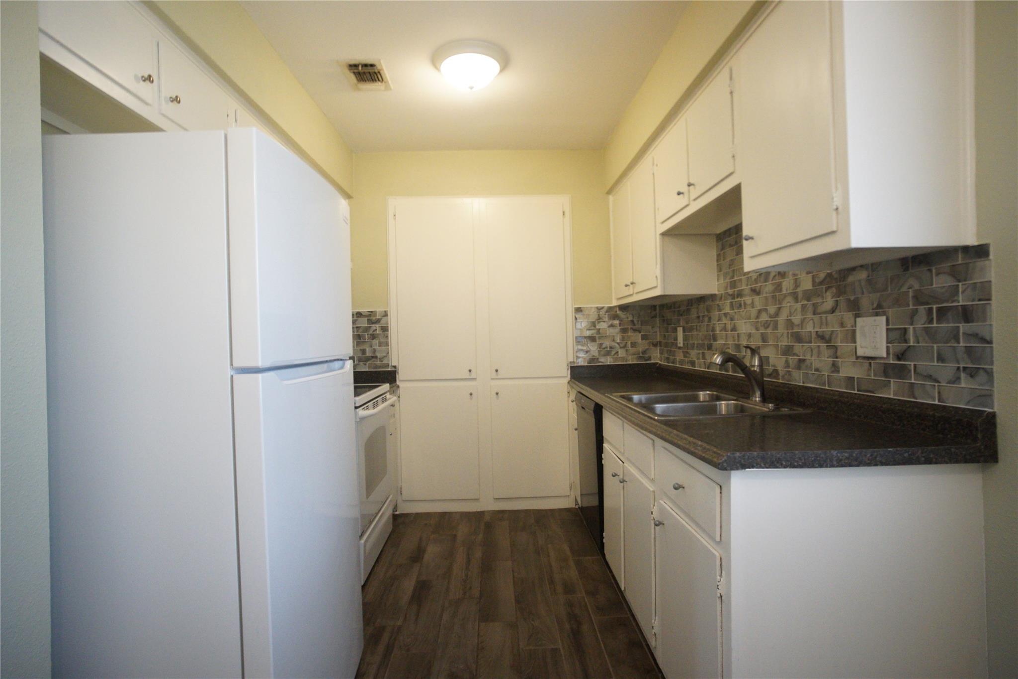 12725 Dakota Ln # B, Austin, TX 78729