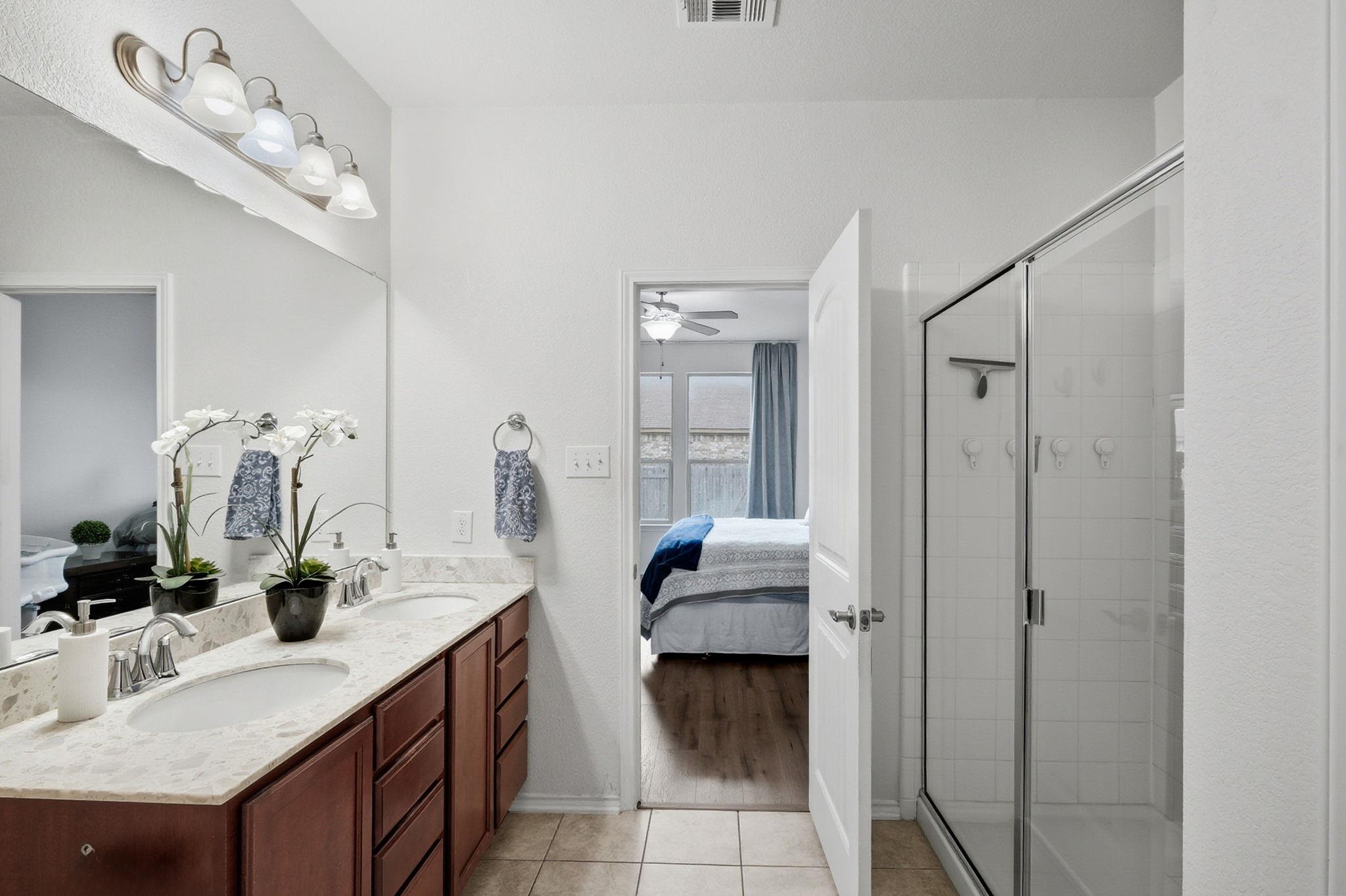 1200 Hyde Park Dr, Round Rock, TX 78665