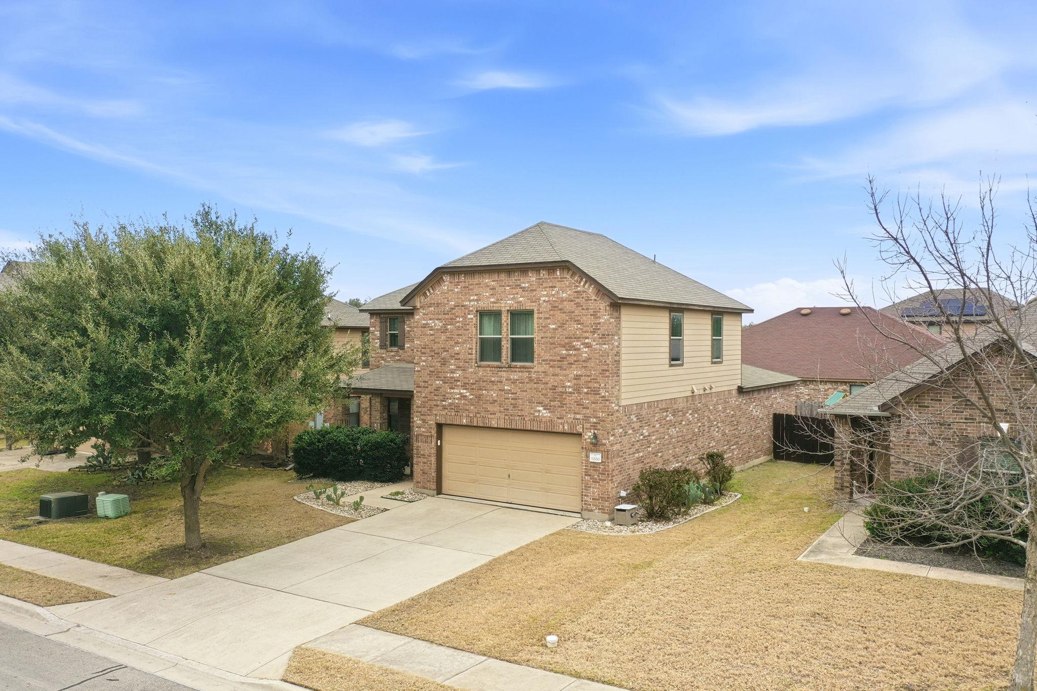 1200 Hyde Park Dr, Round Rock, TX 78665