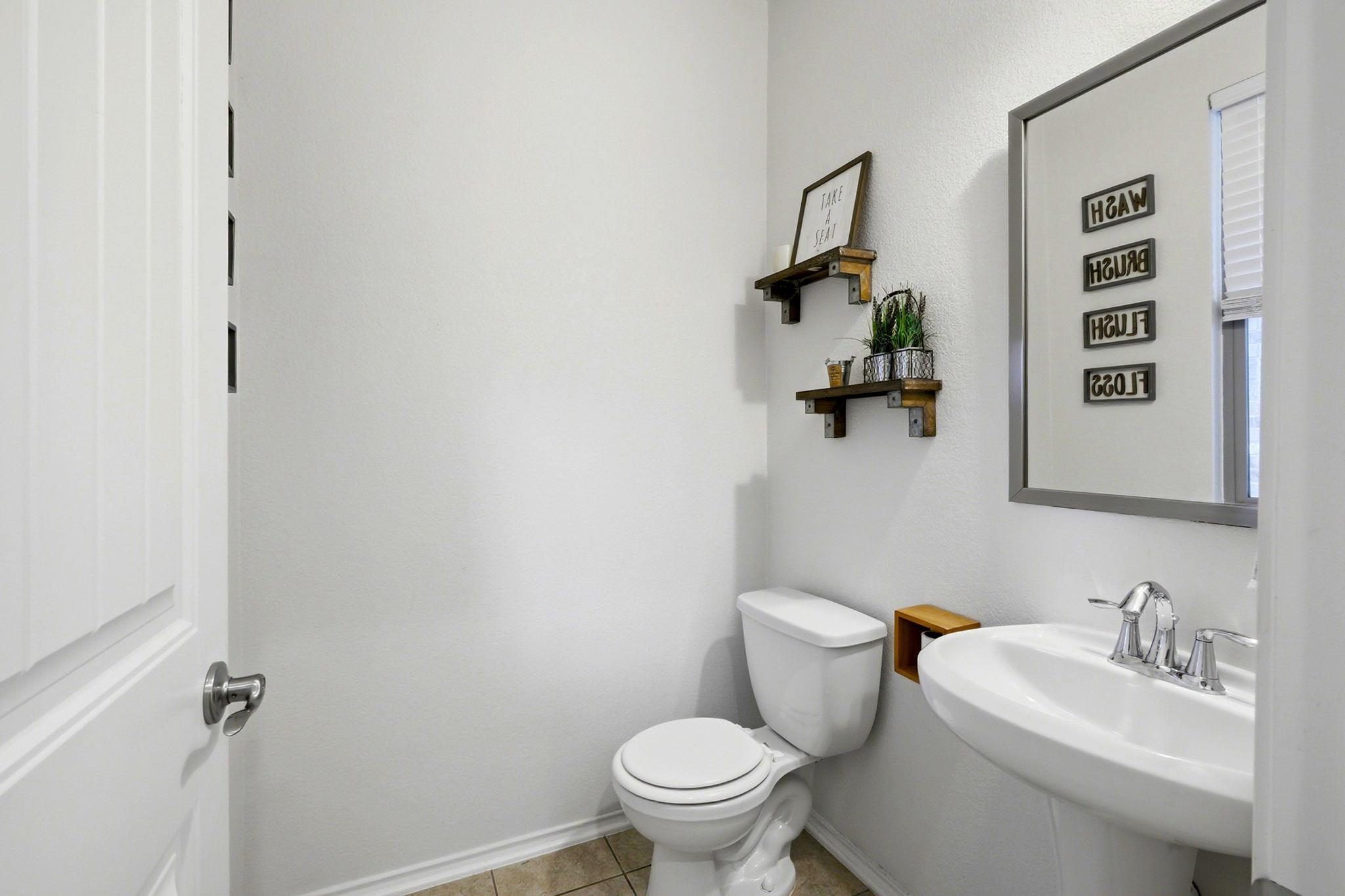 1200 Hyde Park Dr, Round Rock, TX 78665