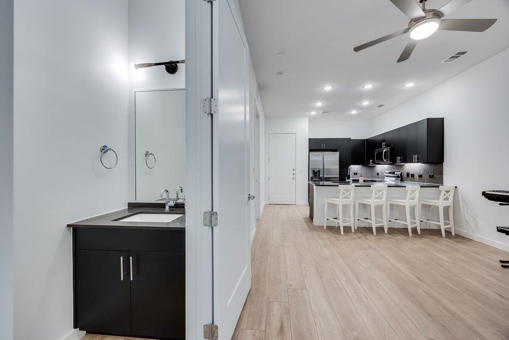 4801 Springdale Rd # 2107, Austin, TX 78723