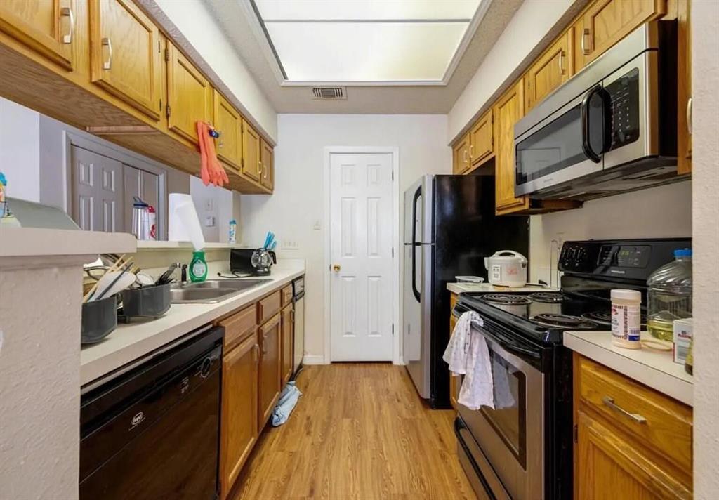 915 W 23rd St # 103, Austin, TX 78705