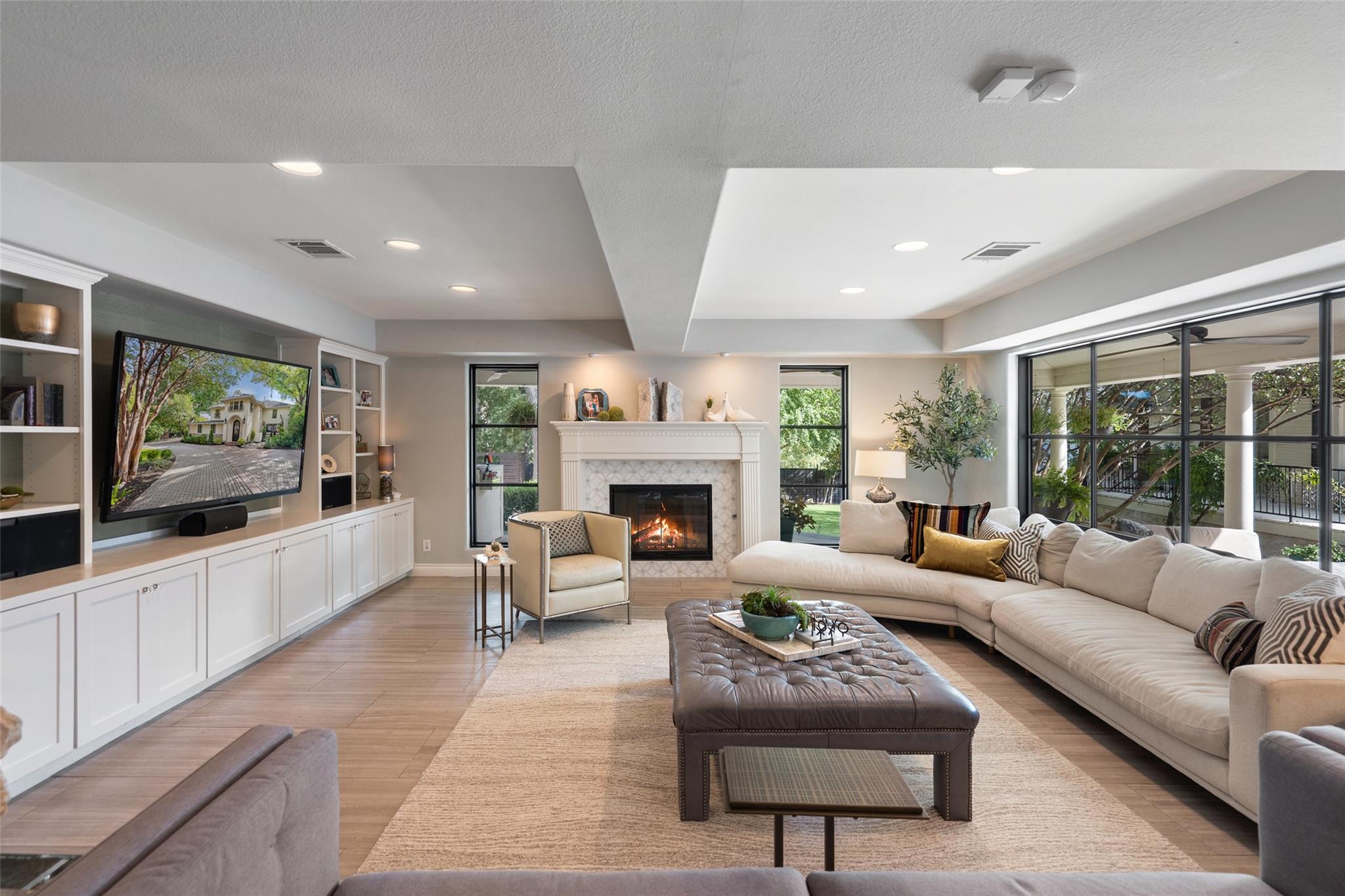 1411 W 10th St, Austin, TX 78703