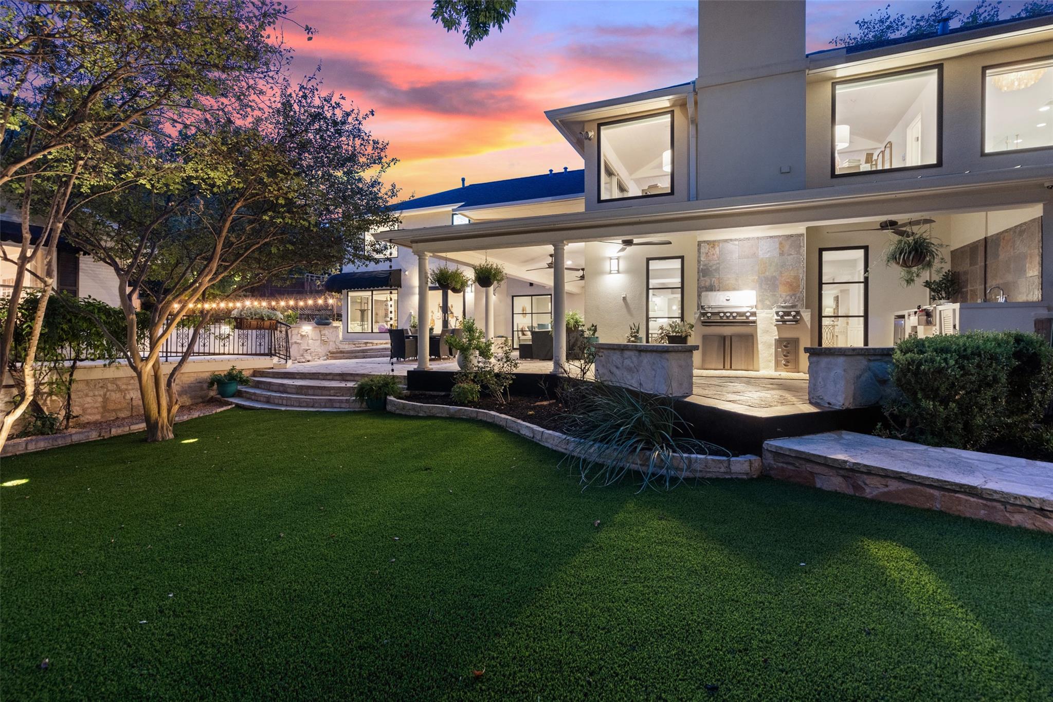 1411 W 10th St, Austin, TX 78703