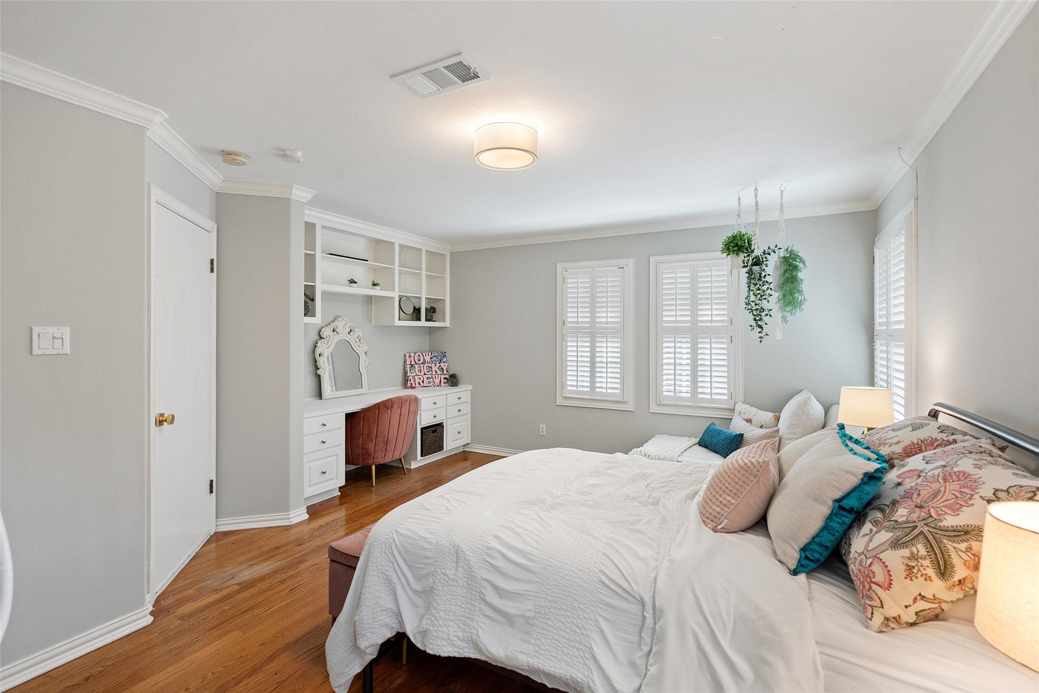 1411 W 10th St, Austin, TX 78703