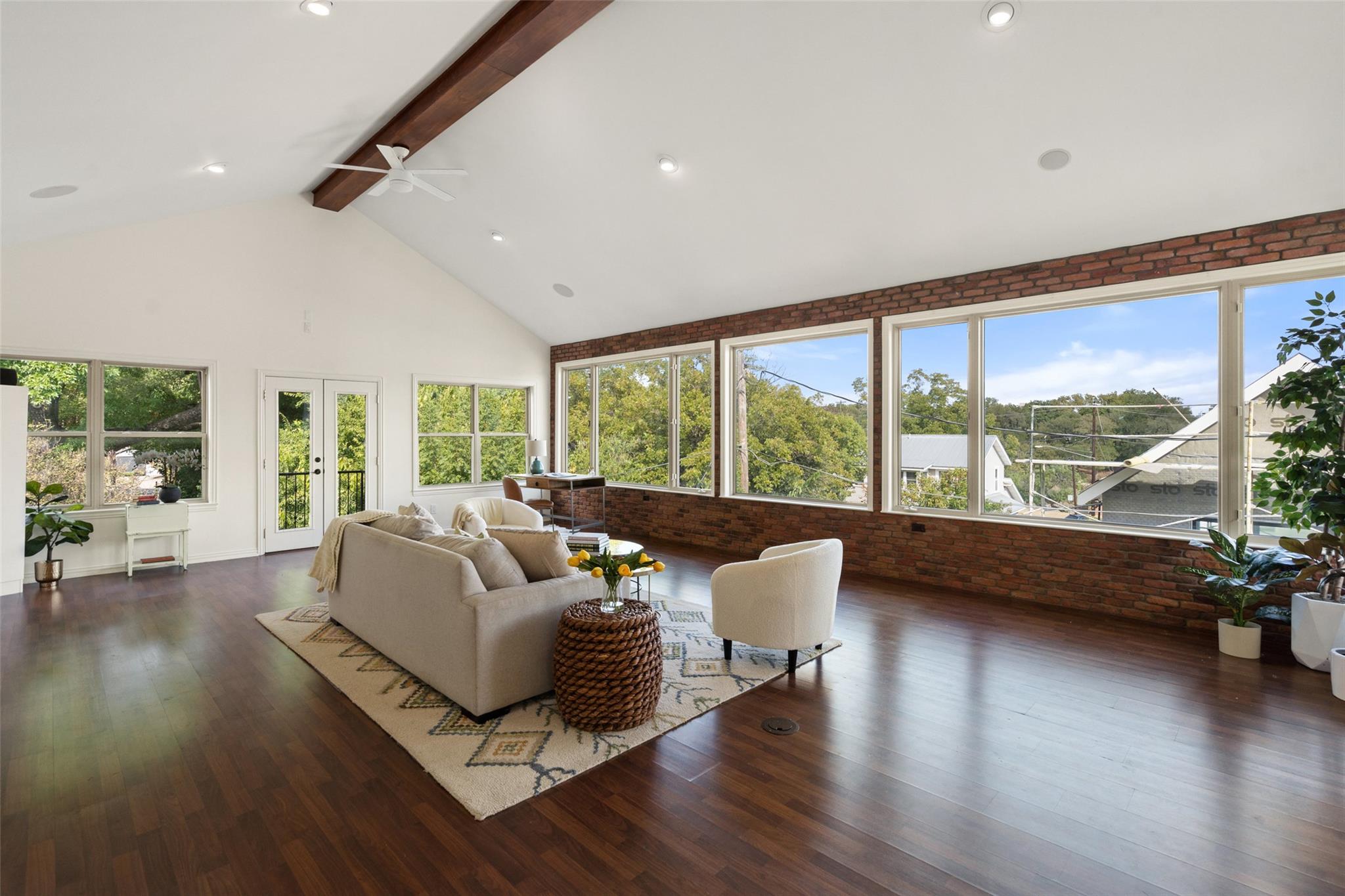 1411 W 10th St, Austin, TX 78703