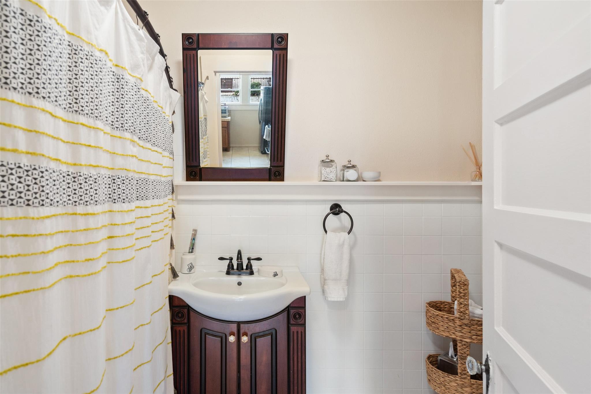 1411 W 10th St, Austin, TX 78703