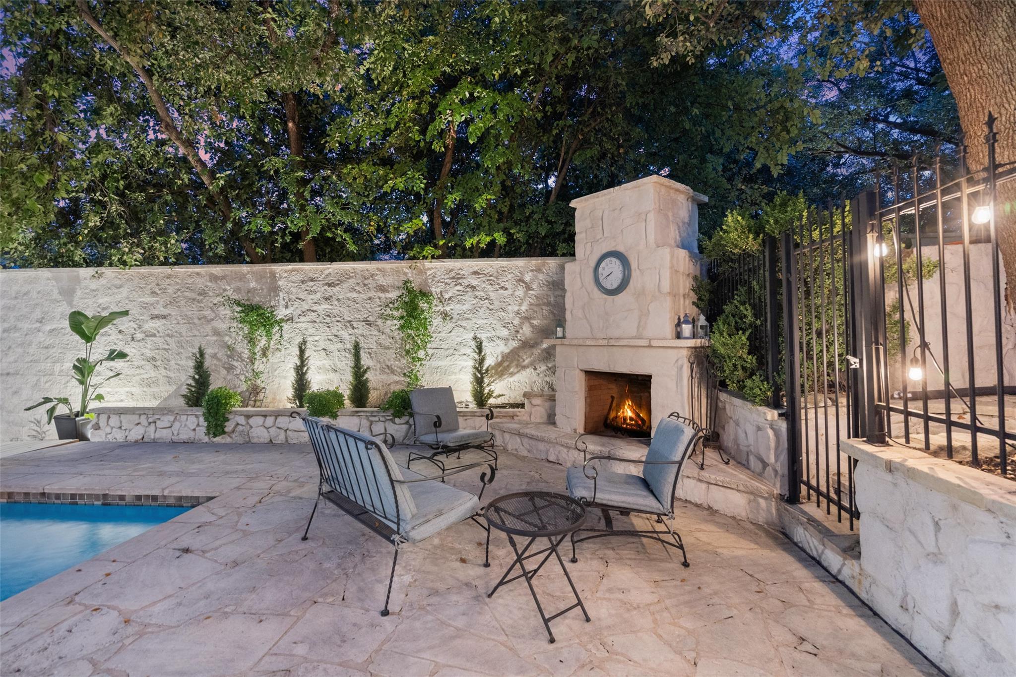 1411 W 10th St, Austin, TX 78703