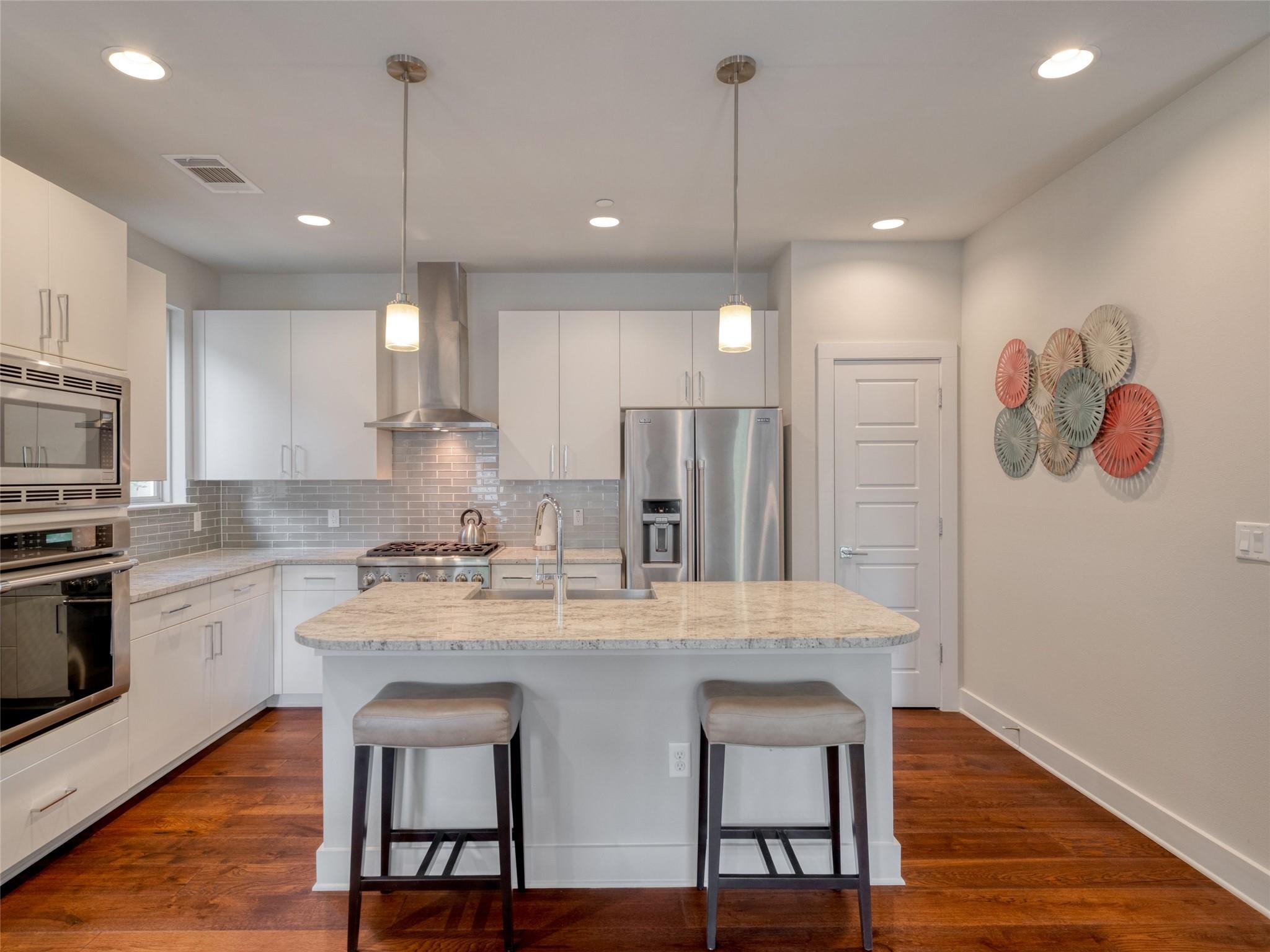 1205 Elm St # 8, Austin, TX 78703