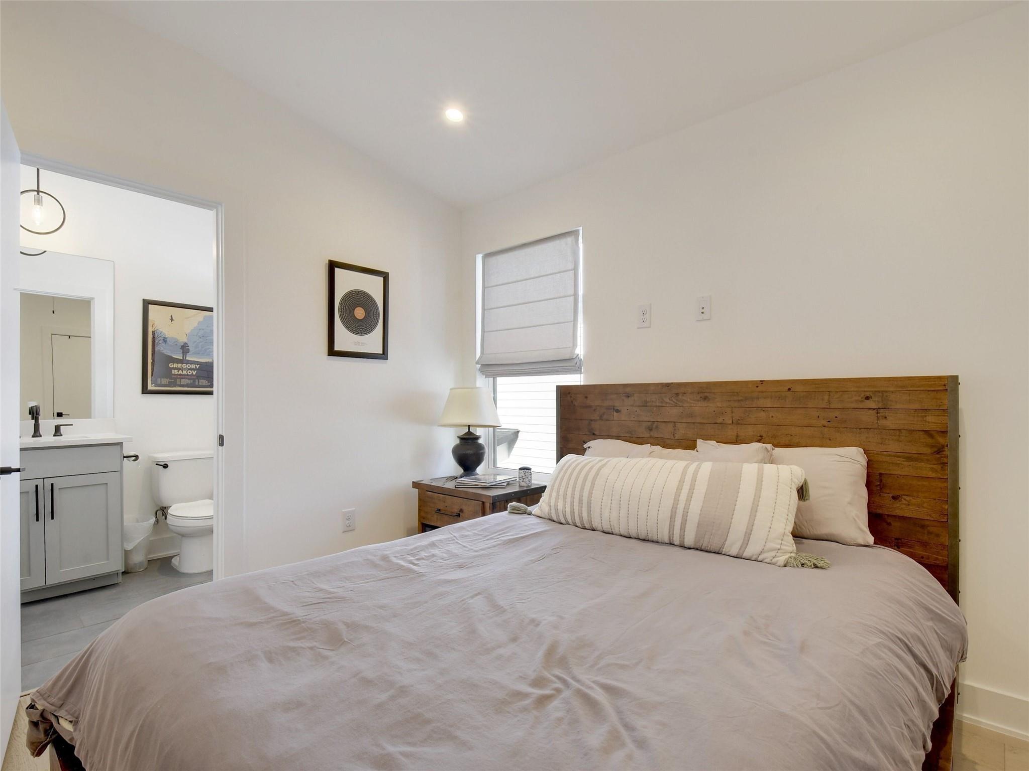 1411 Cometa St # B, Austin, TX 78721