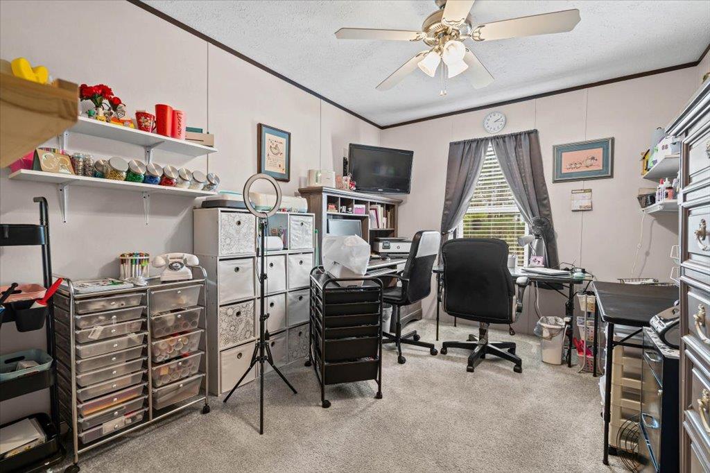 198 Pine Shadows Ln, Bastrop, TX 78602