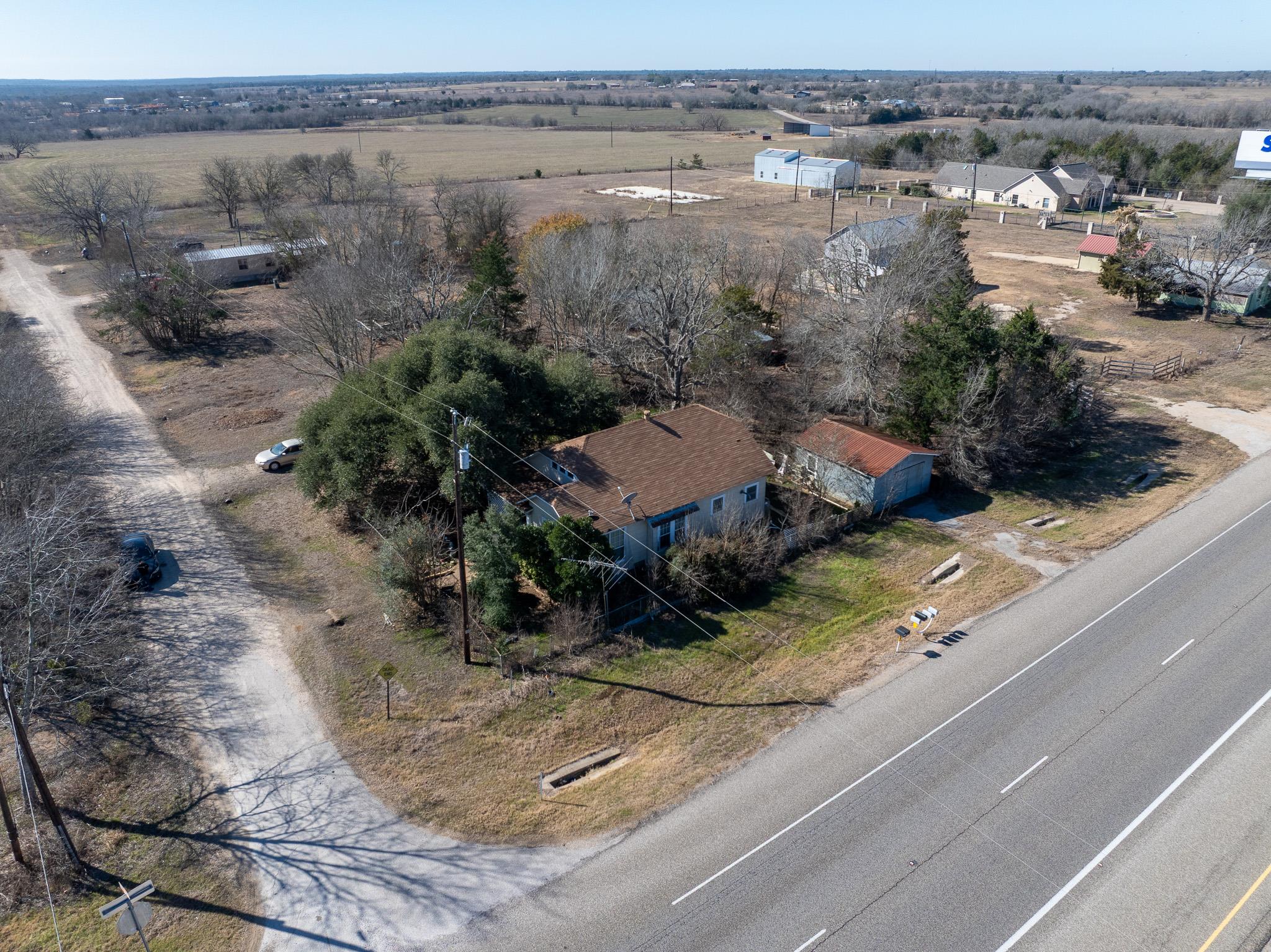 3793 Us-290 E, Paige, TX 78659