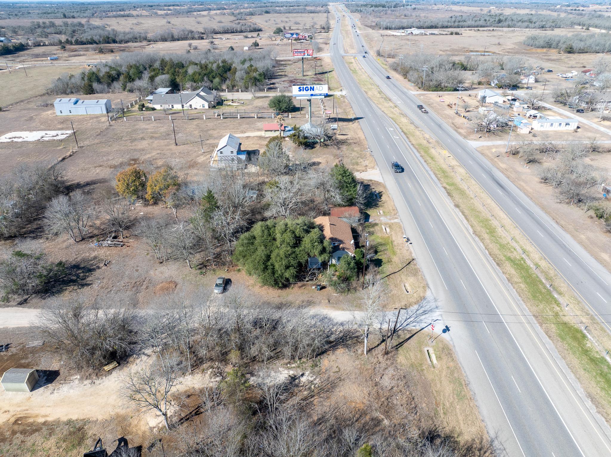 3793 Us-290 E, Paige, TX 78659