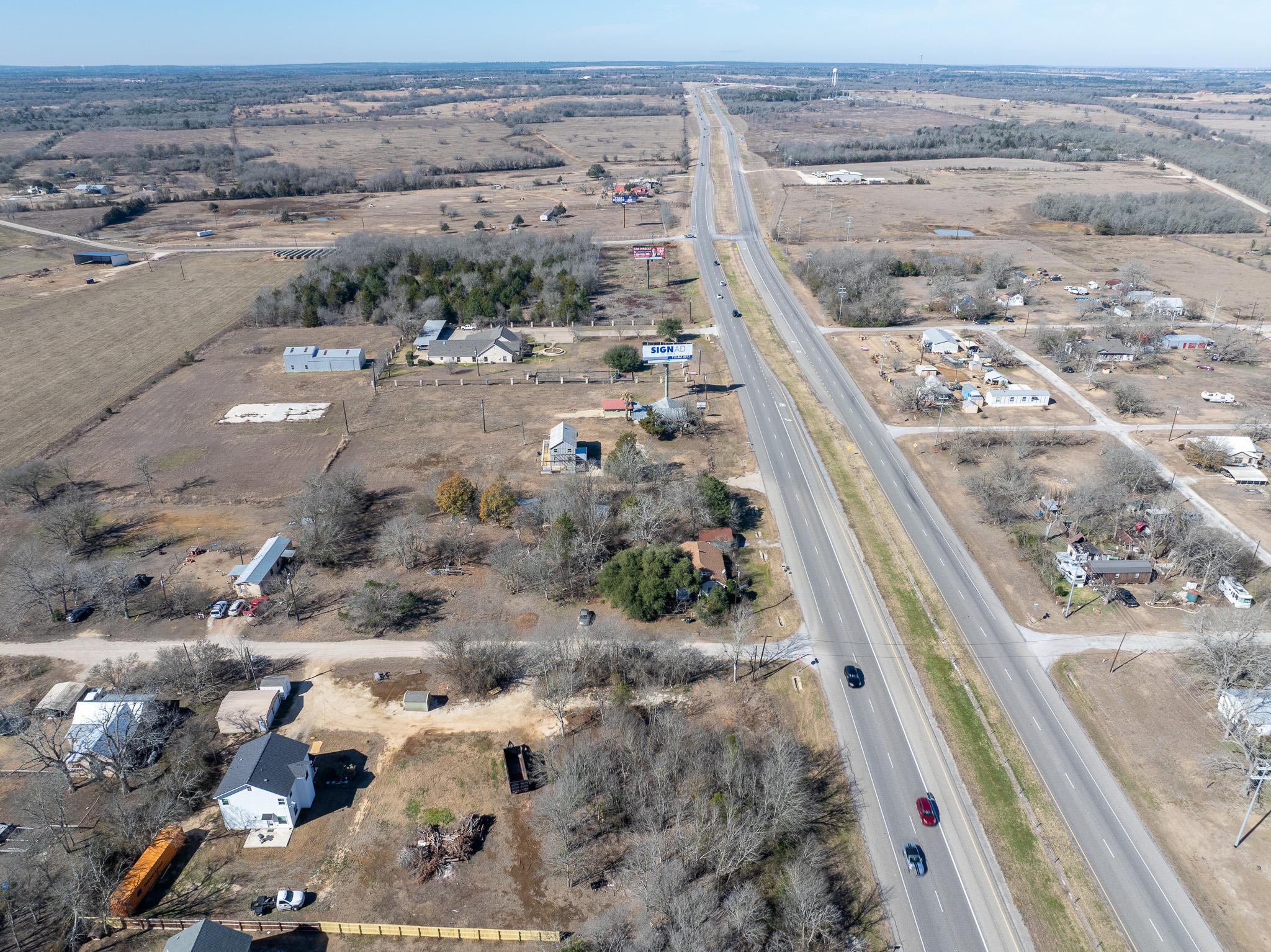 3793 Us-290 E, Paige, TX 78659