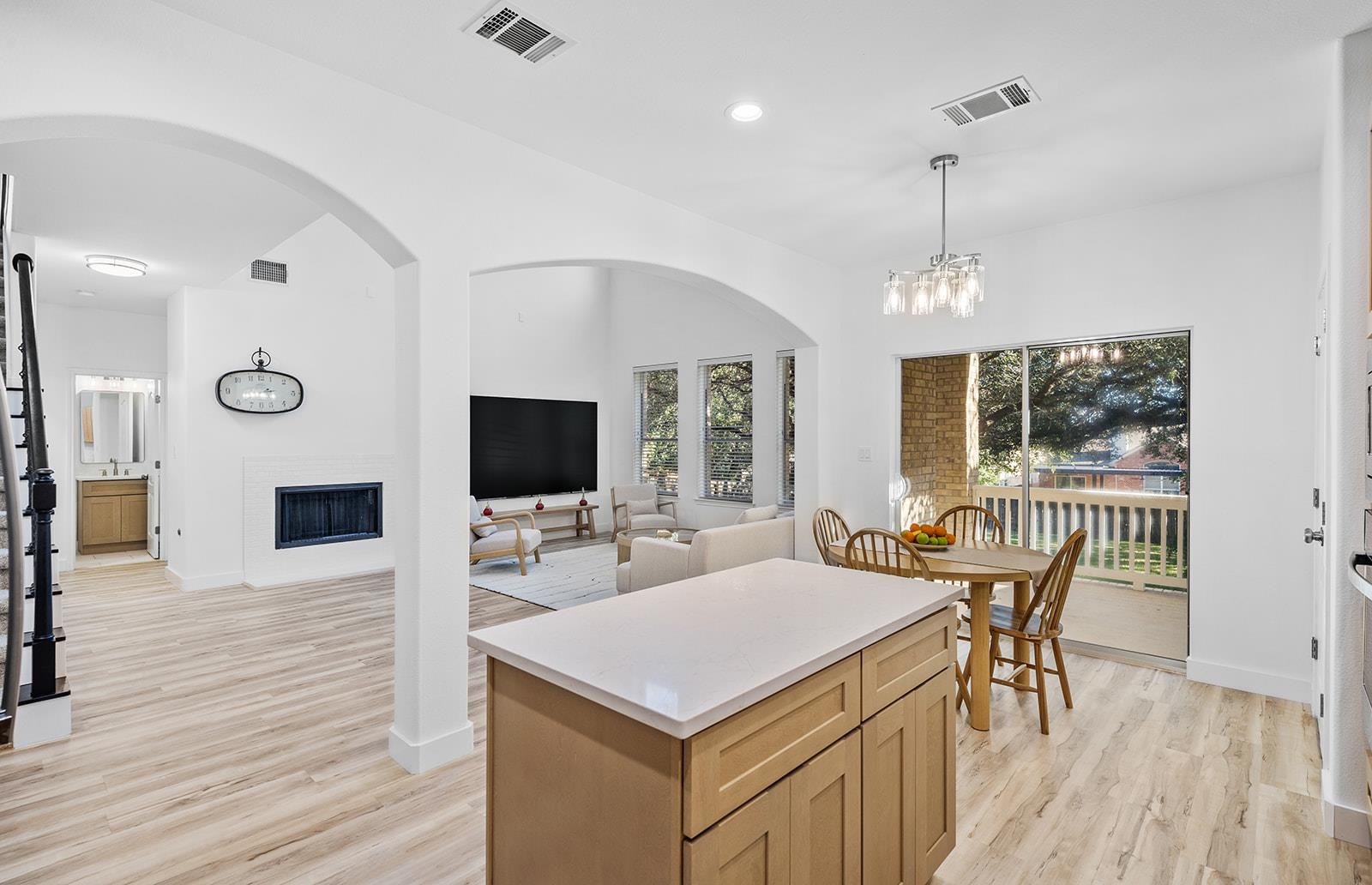 313 El Socorro Ln, Austin, TX 78732