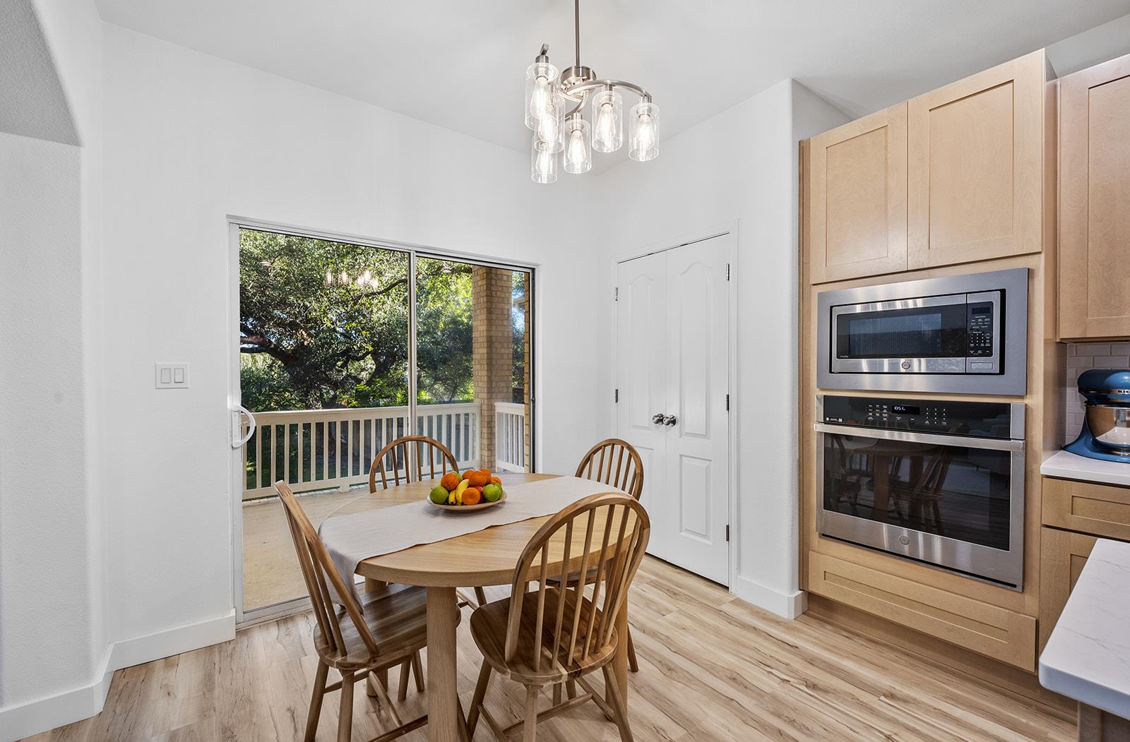 313 El Socorro Ln, Austin, TX 78732