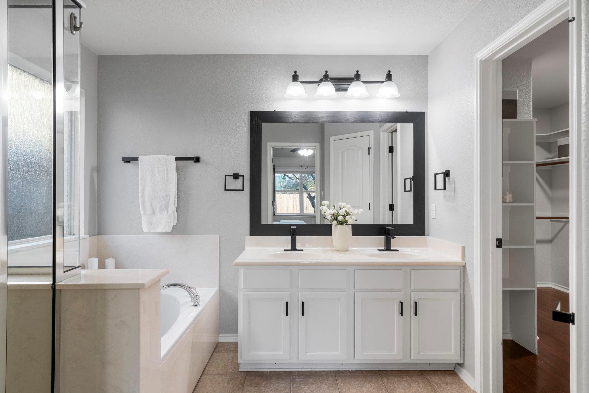 2112 O'Callahan Dr, Austin, TX 78748