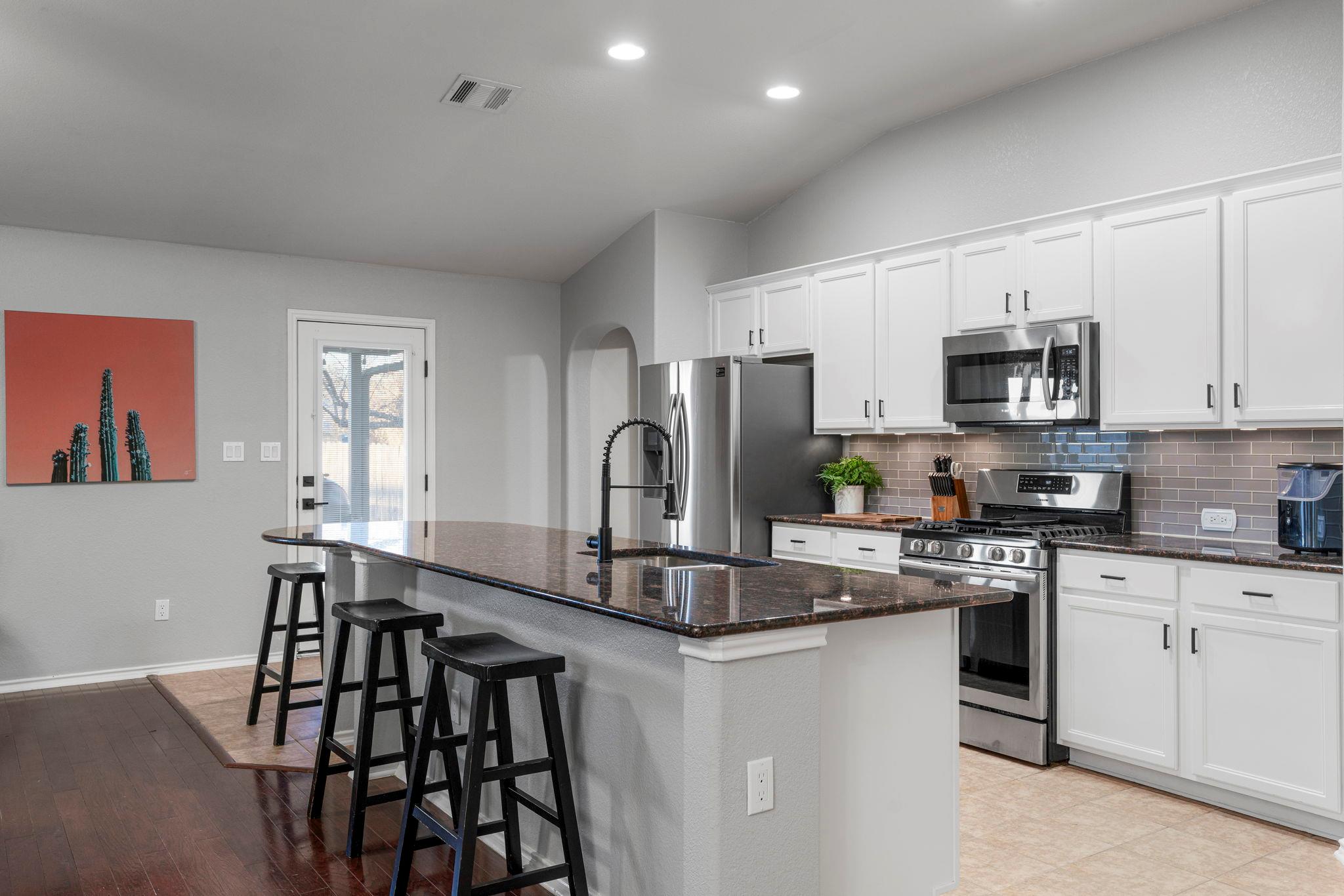 2112 O'Callahan Dr, Austin, TX 78748