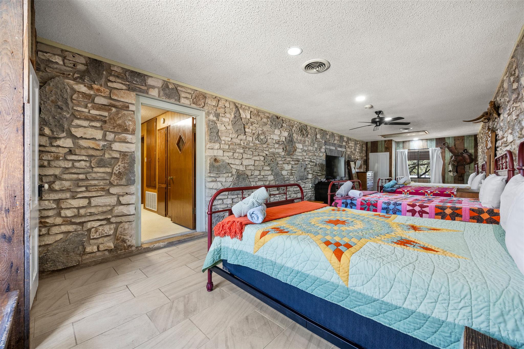 118 Buffalo Springs Rd, New Braunfels, TX 78132