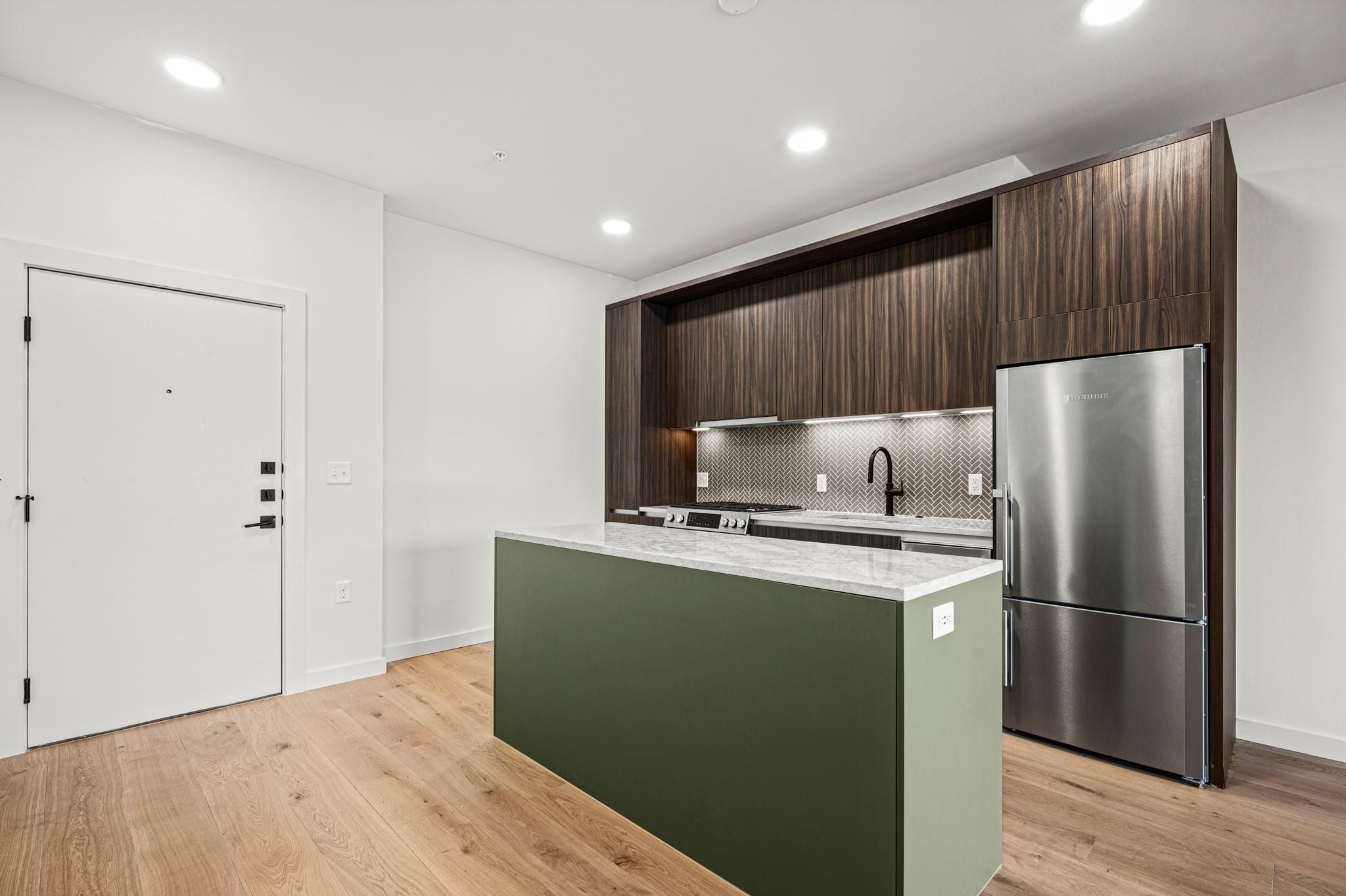 2209 S 1st St # 318, Austin, TX 78704